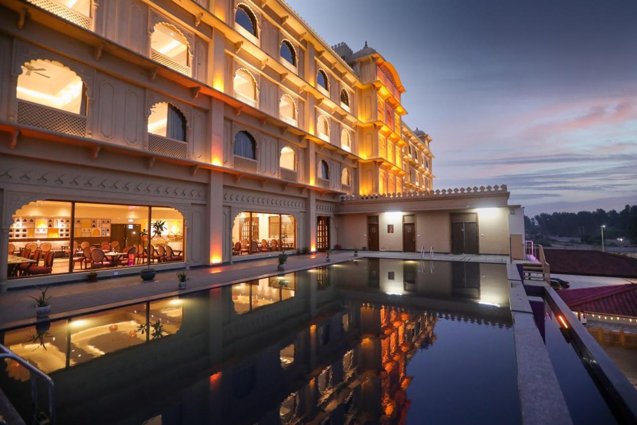 Regenta Central City Vilas Palace Амбала Екстер'єр фото